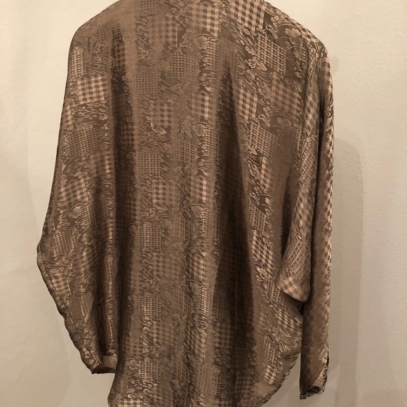 Vintage metallic blouse. - Picture 2 of 7